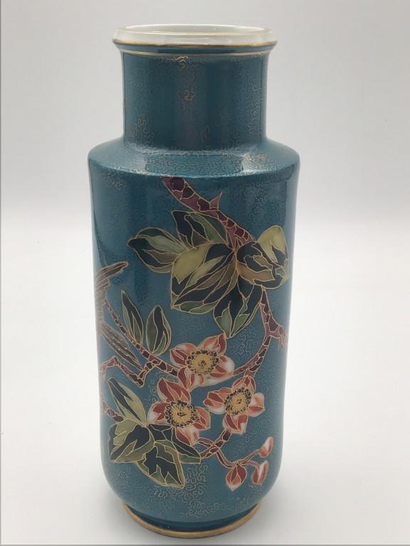 Lot of 2 Floral Decorated Oriental Pieces