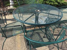 Metal Green Paint Patio Table w/ 4 Chairs