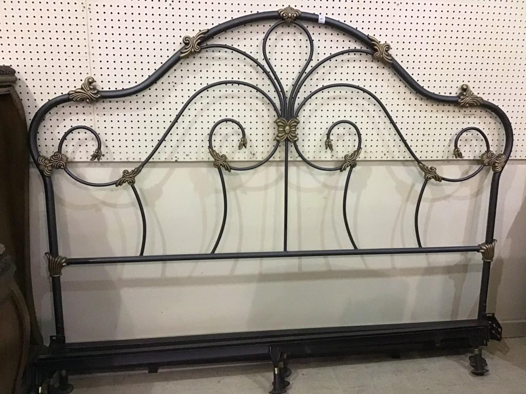 King Size Metal Headboard w/ Rails