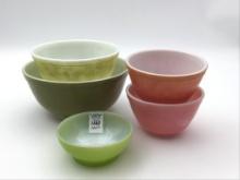 Lot of 5 Bowls Including Pyrex Green and Pink