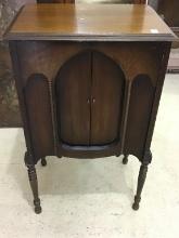 Vintage Floor Model Atwater Kent Radio