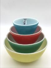 Vintage Pyrex Set of 4 Primary Color Mixing