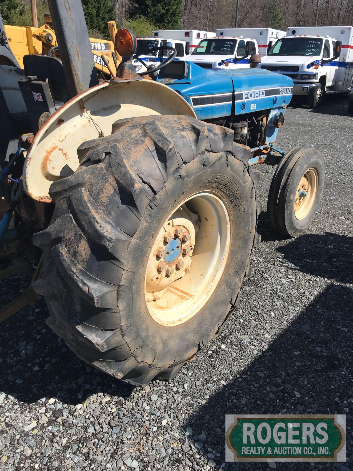 1990, FORD, 3910, TRACTOR, BB16493, 2103 hrs