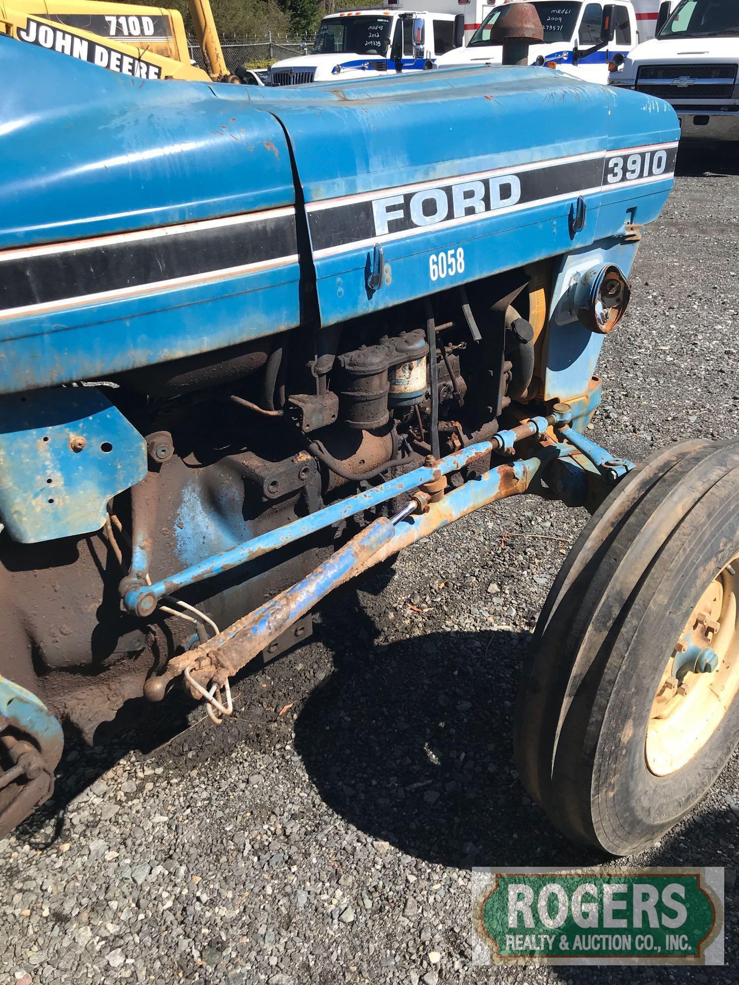 1990, FORD, 3910, TRACTOR, BB16493, 2103 hrs