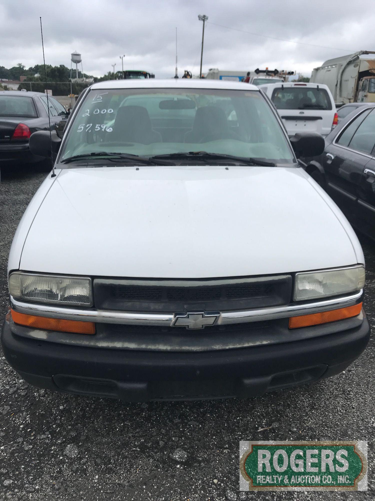 2000 Chevrolet S10, 57596 miles, 1GCCS19WZYK181702