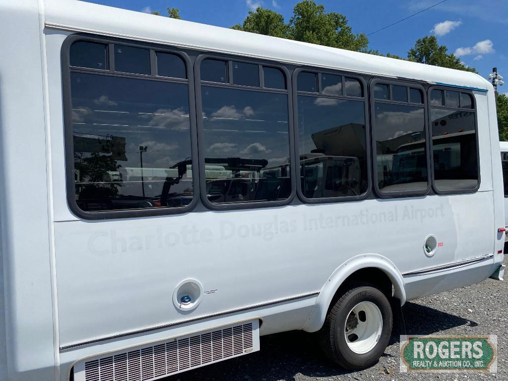 2015 CHEVROLET G4500 SHUTTLE