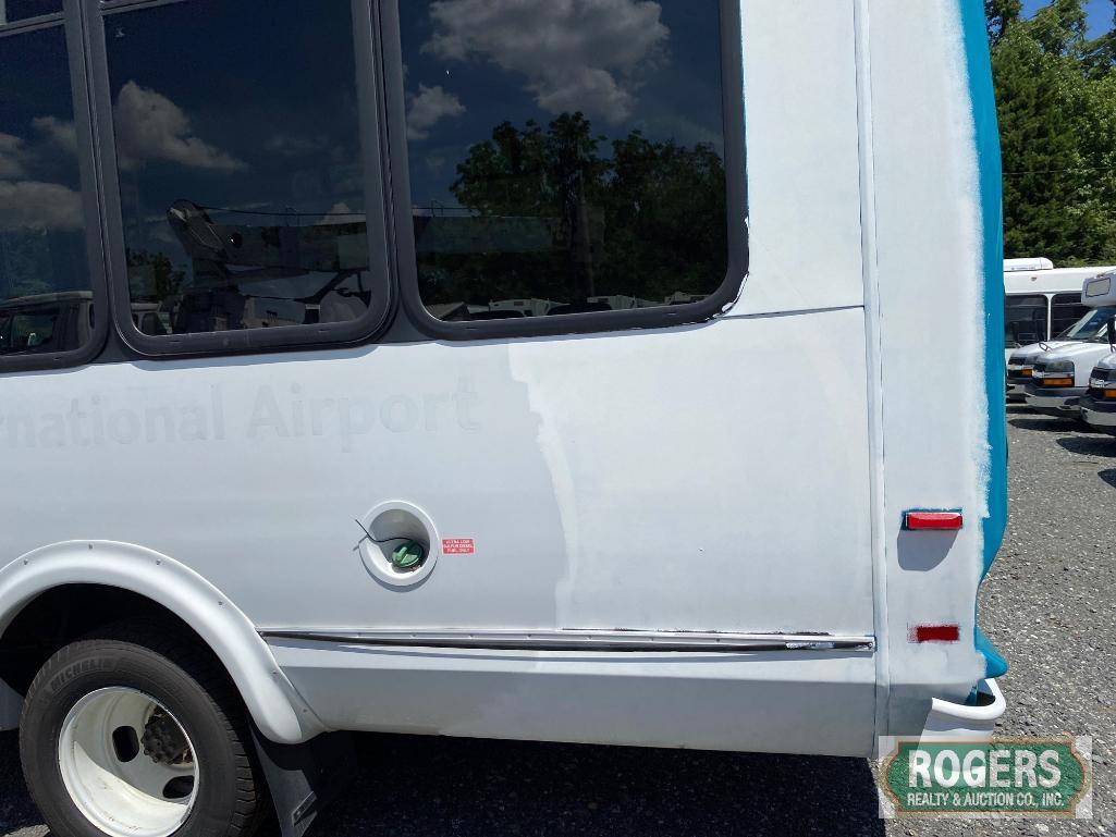 2015 CHEVROLET G4500 SHUTTLE