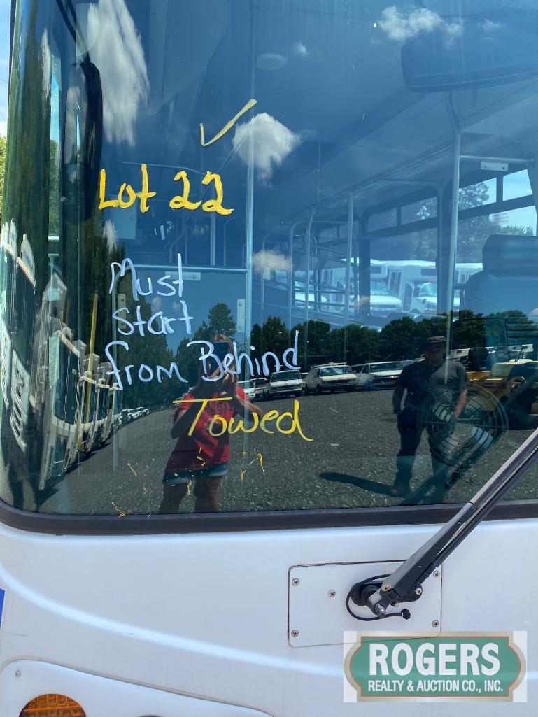 2015 EL DORADO NATIONAL Bus