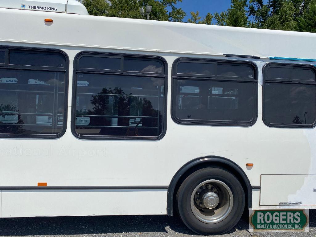 2015 EL DORADO NATIONAL Bus
