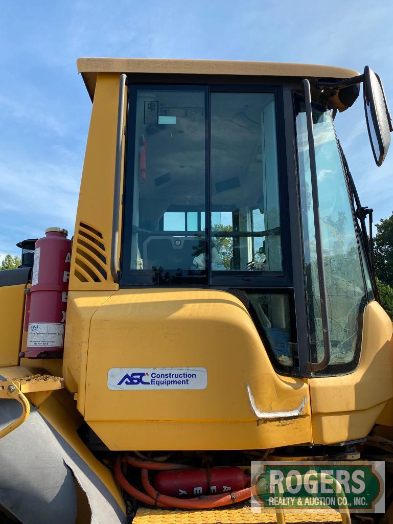 2011 VOLVO L70F WHEEL LOADER