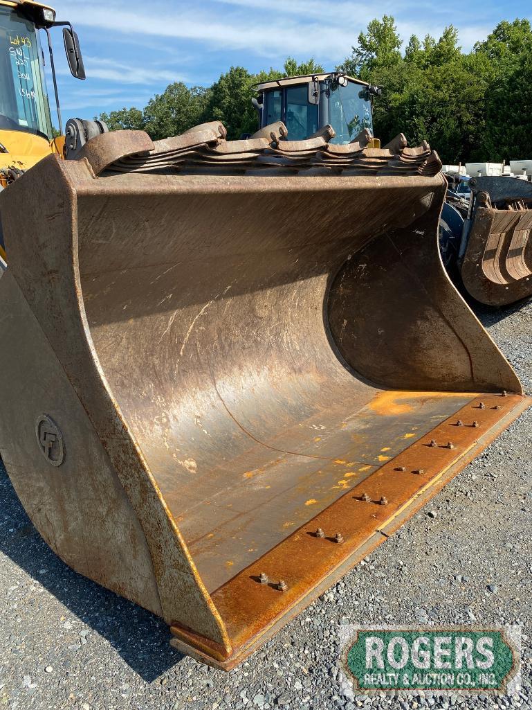 2011 VOLVO L70F WHEEL LOADER