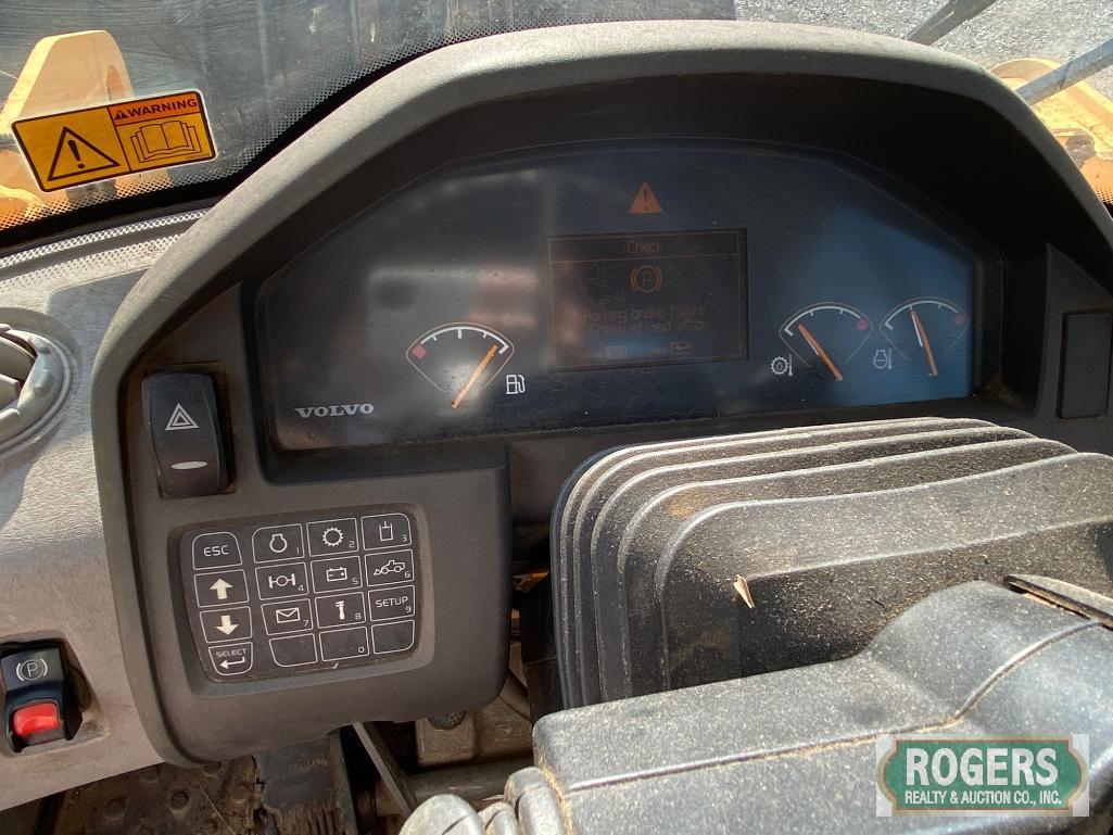 2011 VOLVO L70F WHEEL LOADER