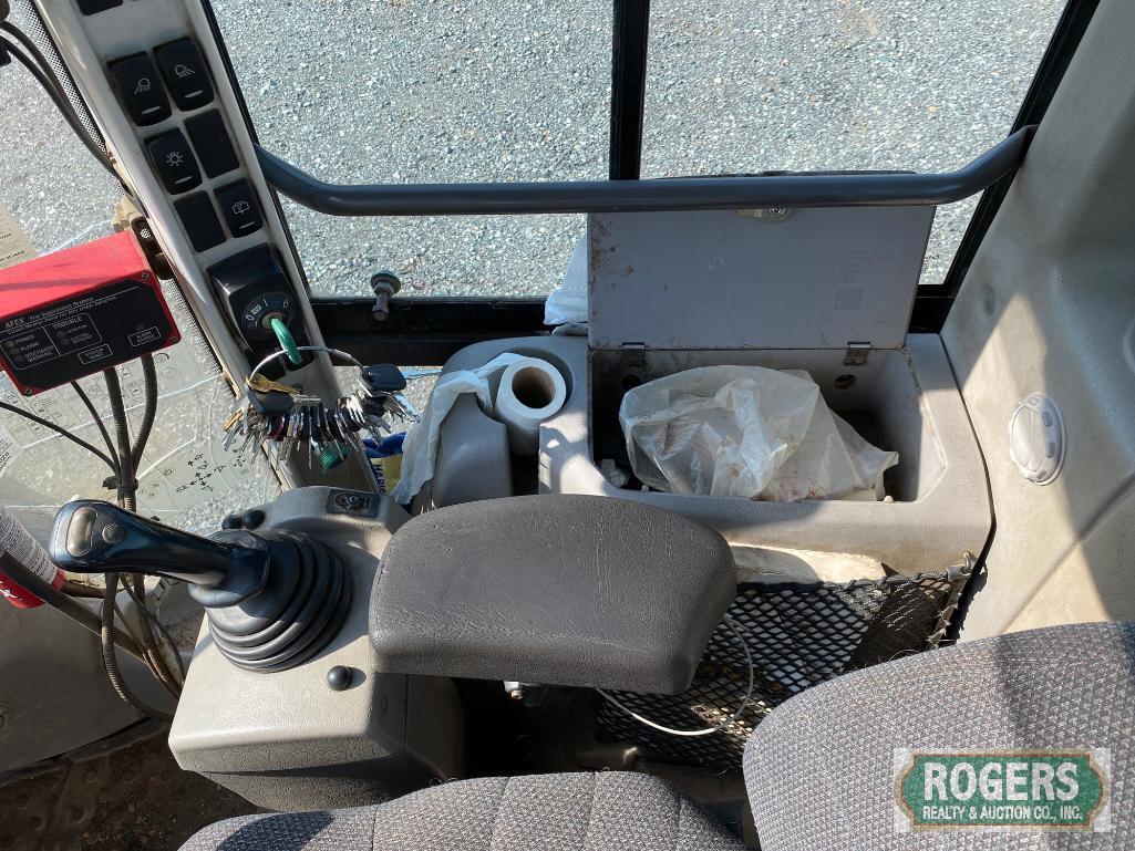 2011 VOLVO L70F WHEEL LOADER