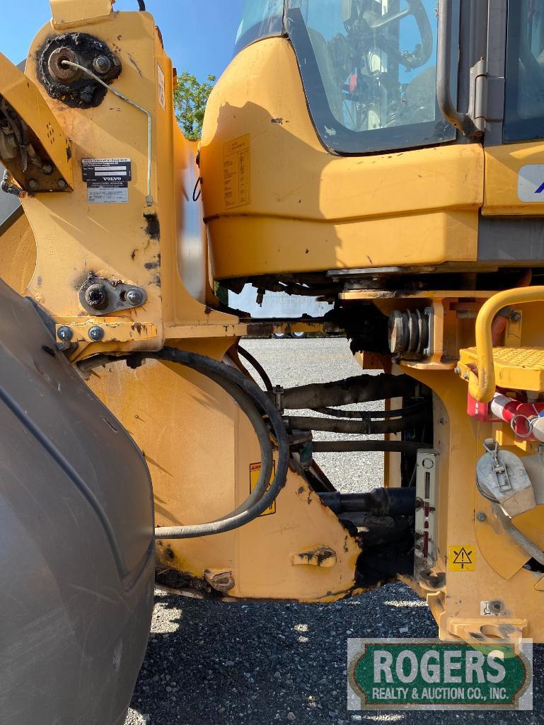 2011 VOLVO L70F WHEEL LOADER