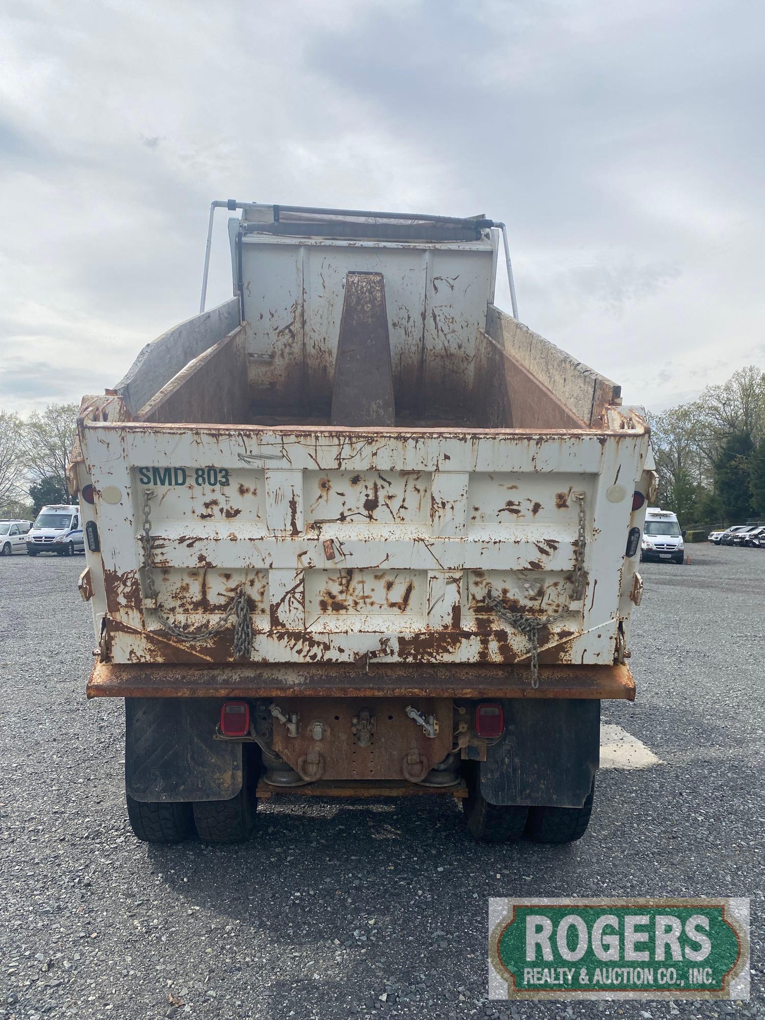 2010 FREIGHTLINER M2106