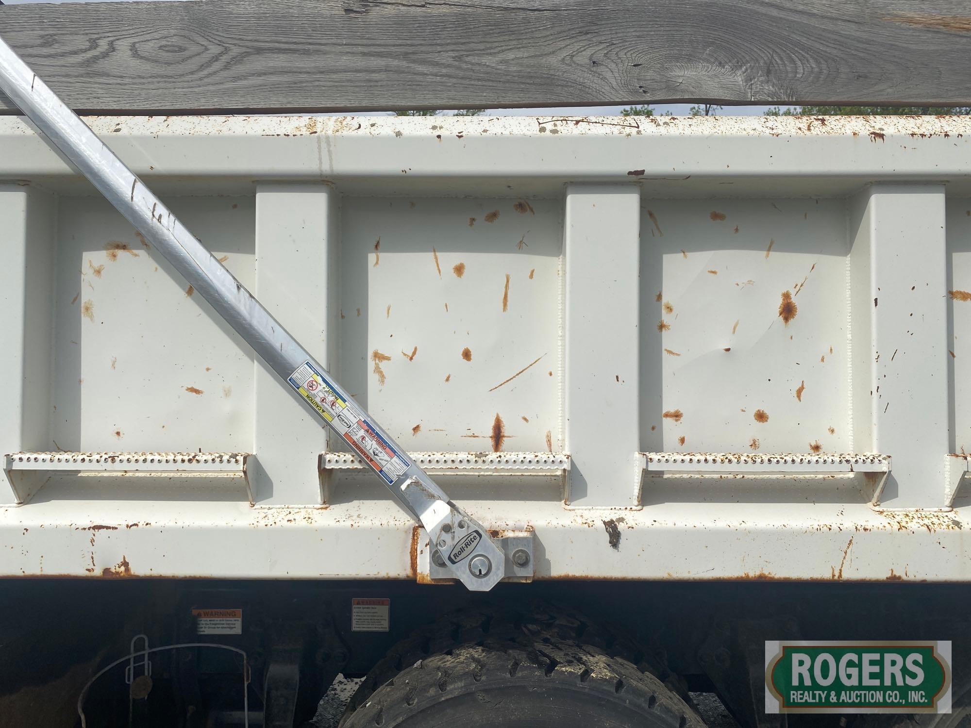 2010 FREIGHTLINER M2106