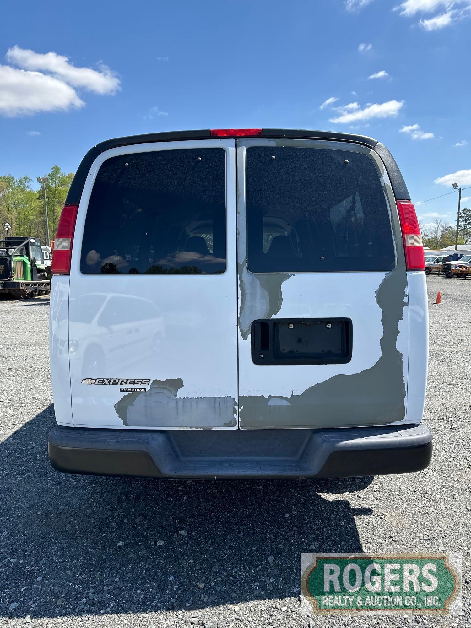 2007 CHEVROLET G-3500 (CHEV)