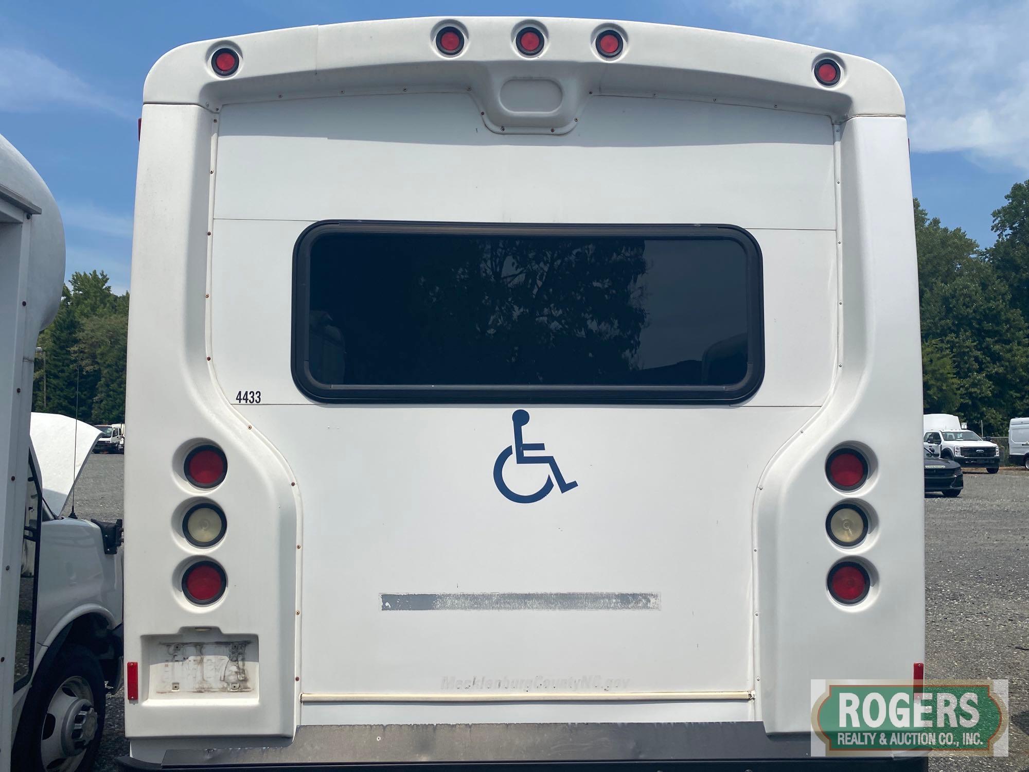 2007 CHEVROLET G-3500 (CHEV)