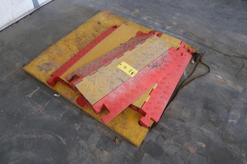 LOT: Assorted Safety Mats