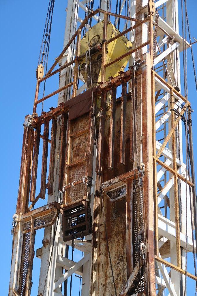 2008 Stewart & Stevenson / Crown Workover Rig, VIN 1C9SX15488A978008, Crown Viscount CE600DD Double