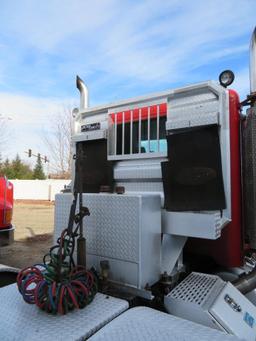 2006 Peterbilt Conventional Tri-Axle Truck Tractor Model 379, VIN 1XP5DB9XX6N650003, 14.6L L6