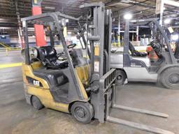 Caterpillar 2700 lb. LP Forklift Model C3500-LP, S/N AT81F10439, Solid Tires, 3-Stage Mast, Side