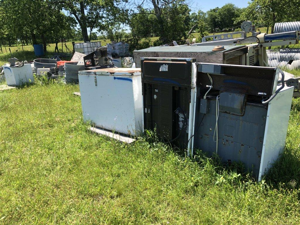 LOT: Assorted Surplus Material - Steel Pipe , Vaves, Piclamps, catwalks, Pi