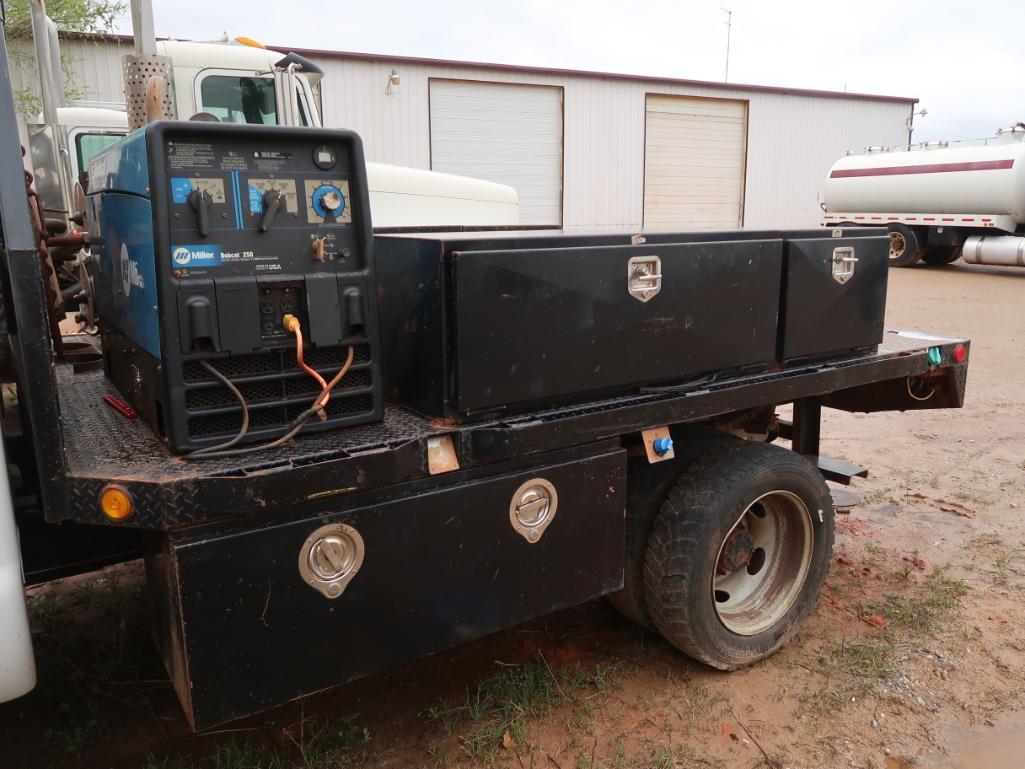 2015 Ford Model F-550, 4-Door Crew Cab Roustabout Truck, 6. 7L V8 Diesel, w/ Bed and Boxes, Pipe