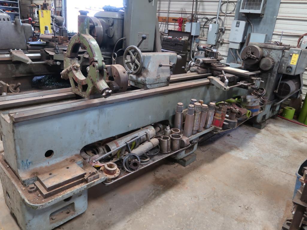 American Edelstaal 22 in. x 120 in. Engine Lathe, S/N 79DLZ3P013, 12 in. 3-Jaw Chuck, 12 in. 4-Jaw