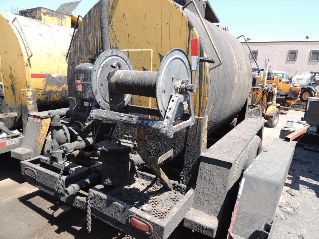 2011 Seal-Rite SR-1000 Seal Coat Spray System 1000 Gallon Capacity, S/N M19511110 (NO HYDRAULIC MOTO