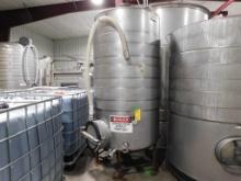 Spokane Metal Products 800 Gallon Wine Fermentation Tank w/Glycol Jacket (LOCATED IN WINERY)