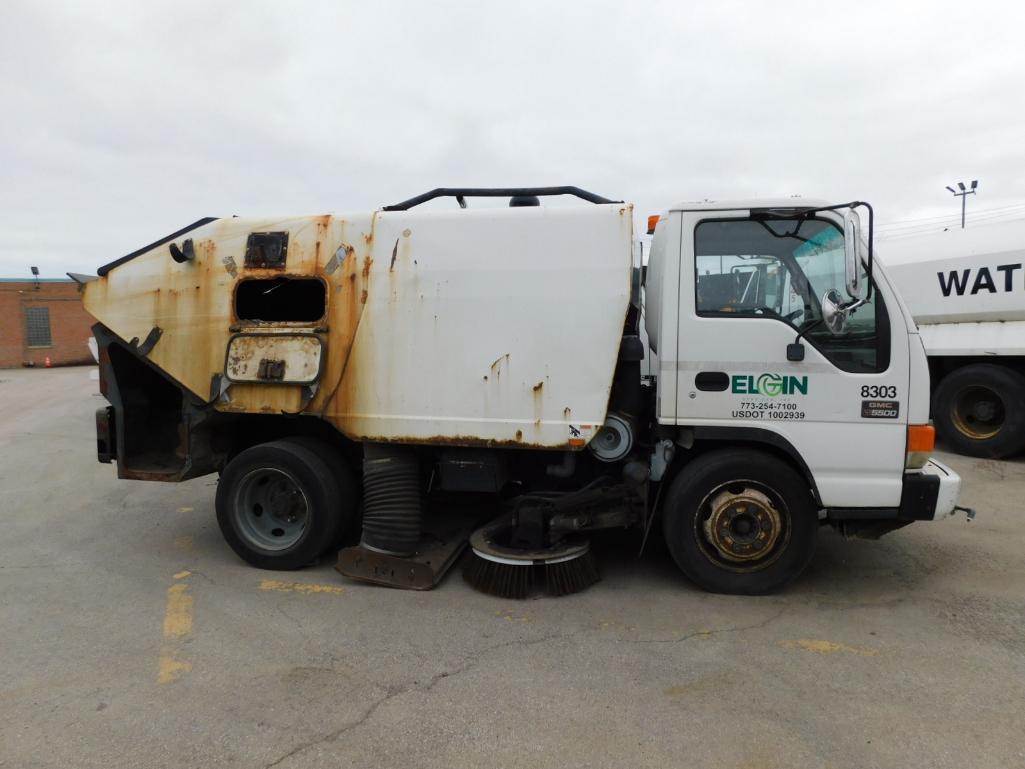 2005 GMC W-5500 Sweeper Truck, VIN J8DE5B16257901874, Automatic Transmission, Isuzu 4HKITC Turbo