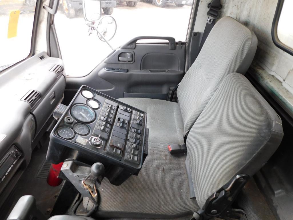 2005 GMC W-5500 Sweeper Truck, VIN J8DE5B16257901874, Automatic Transmission, Isuzu 4HKITC Turbo