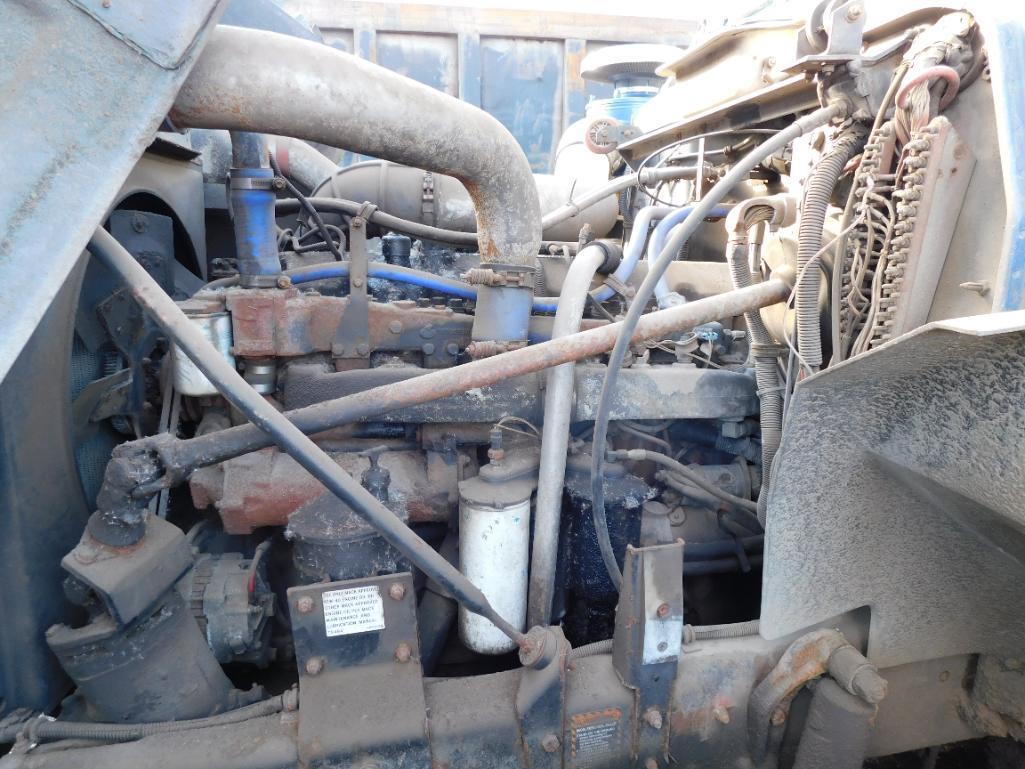 Mack RB690S Lugger Truck, VIN 1M2AM20C7WM003067, Maxitorque 6-Speed Extended Range Transmission,