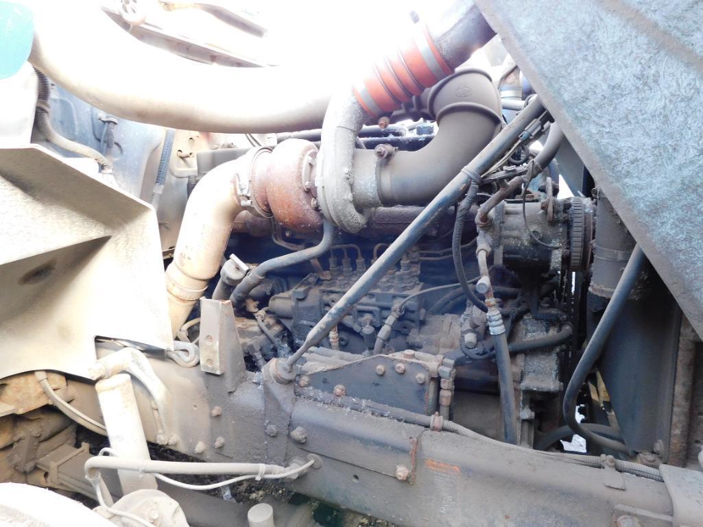 Mack RB690S Lugger Truck, VIN 1M2AM20C7WM003067, Maxitorque 6-Speed Extended Range Transmission,