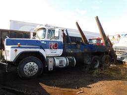 Mack RB690S Lugger Truck, VIN 1M2AM20C7WM003067, Maxitorque 6-Speed Extended Range Transmission,
