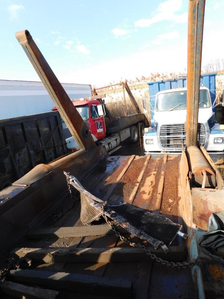 Mack RB690S Lugger Truck, VIN 1M2AM20C7WM003067, Maxitorque 6-Speed Extended Range Transmission,