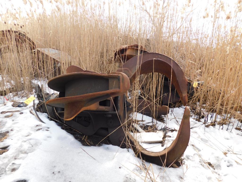 Bateman 4-Tine Hydraulic Grapple (LOCATED AT: 1255 Gifford Rd., Elgin, IL 60120 )