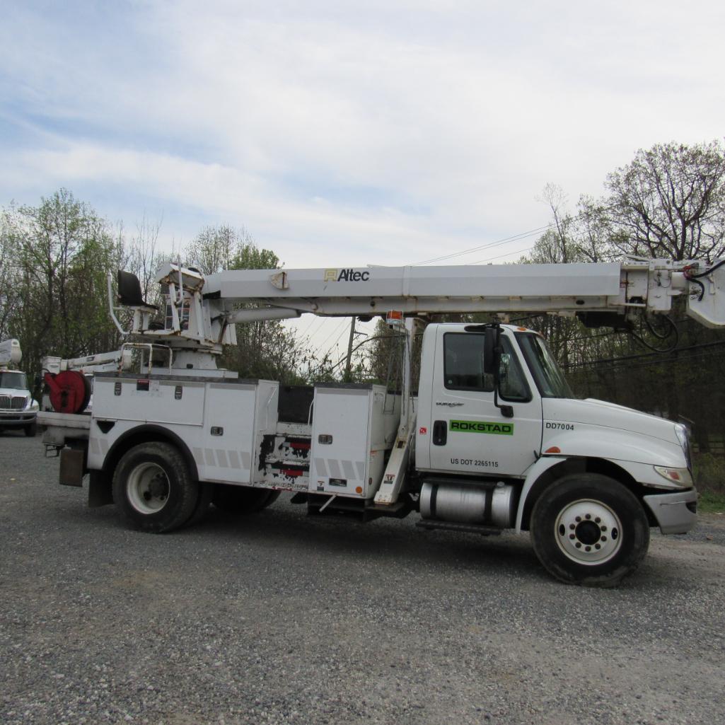 Altec DM47TR Rear Mounted Digger Derrick, S/N 0910DV4752, 12,000 Lb. Winch, 18" Auger (2010),