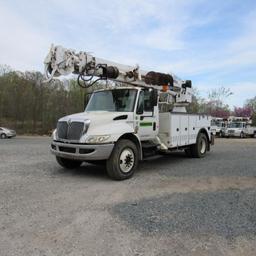 Altec DM47TR Rear Mounted Digger Derrick, S/N 0910DV4752, 12,000 Lb. Winch, 18" Auger (2010),