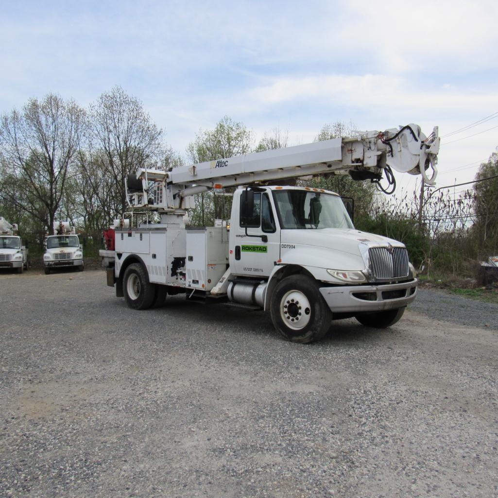Altec DM47TR Rear Mounted Digger Derrick, S/N 0910DV4752, 12,000 Lb. Winch, 18" Auger (2010),