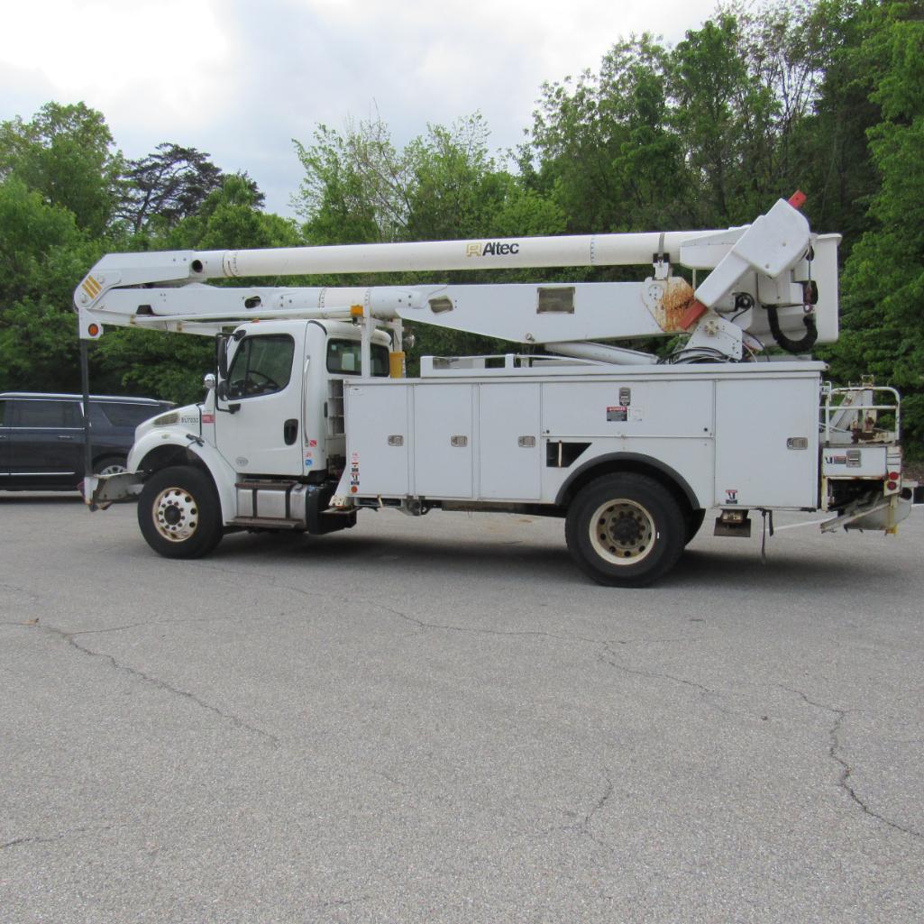 Altec AA755, 55' Rear Mounted 2-Man Bucket Aerial Boom, S/N 0413BZ7264, Front & Rear A-Frame