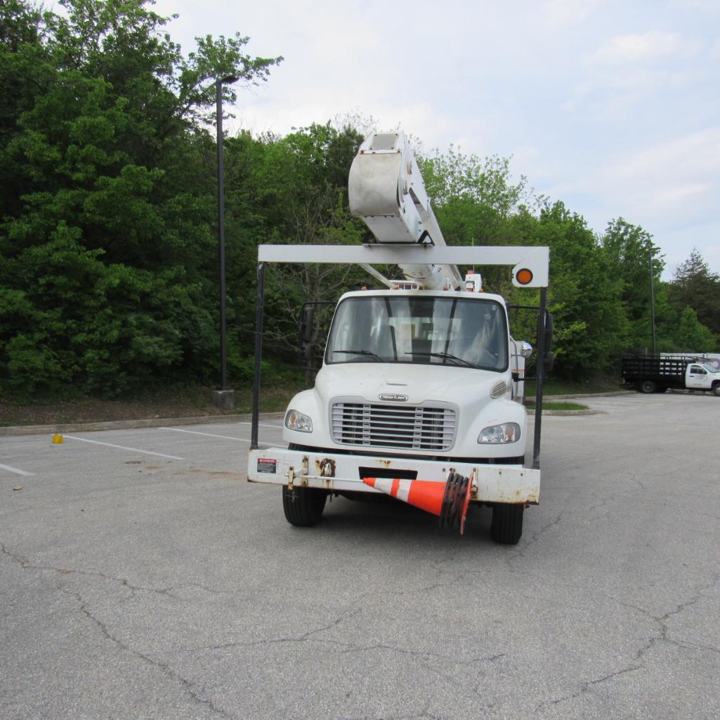 Altec AA755, 55' Rear Mounted 2-Man Bucket Aerial Boom, S/N 0413BZ7264, Front & Rear A-Frame