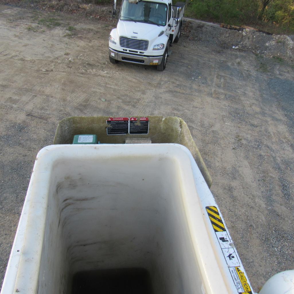 Altec AAFFP, 55' Rear Mounted Bucket 2-Man Aerial Boom, S/N 9736480655, Front & Rear A-Frame