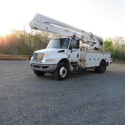 Altec AAFFP, 55' Rear Mounted Bucket 2-Man Aerial Boom, S/N 9736480655, Front & Rear A-Frame
