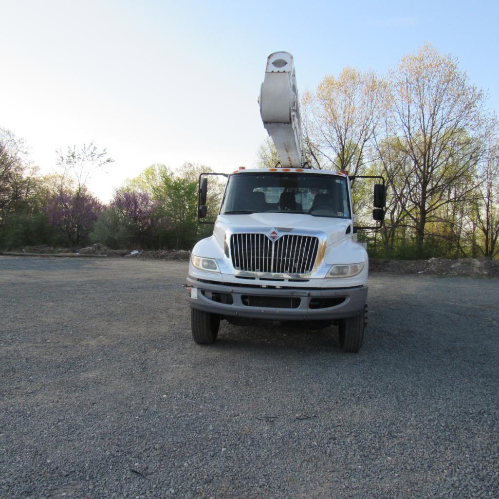Altec AAFFP, 55' Rear Mounted Bucket 2-Man Aerial Boom, S/N 9736480655, Front & Rear A-Frame