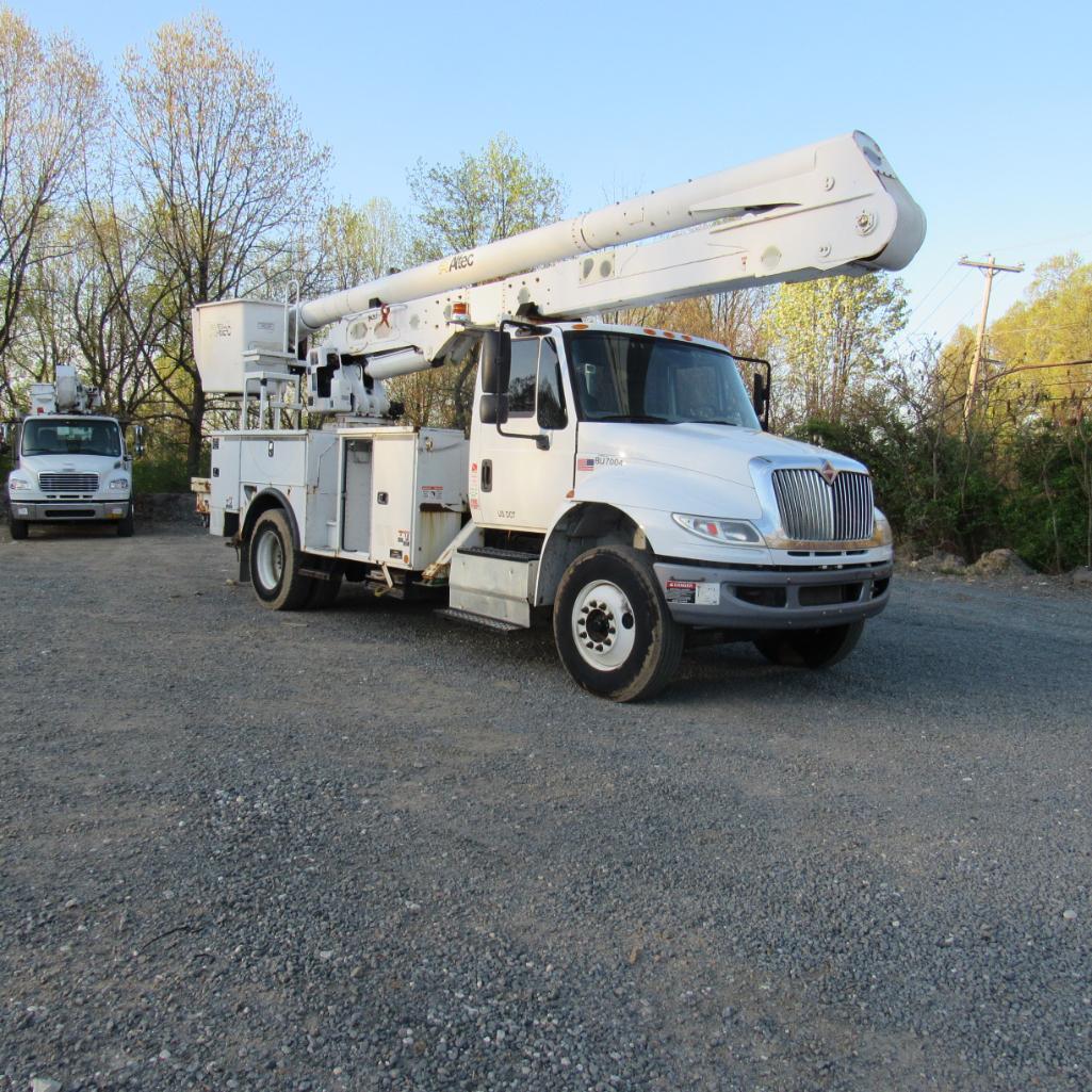 Altec AAFFP, 55' Rear Mounted Bucket 2-Man Aerial Boom, S/N 9736480655, Front & Rear A-Frame