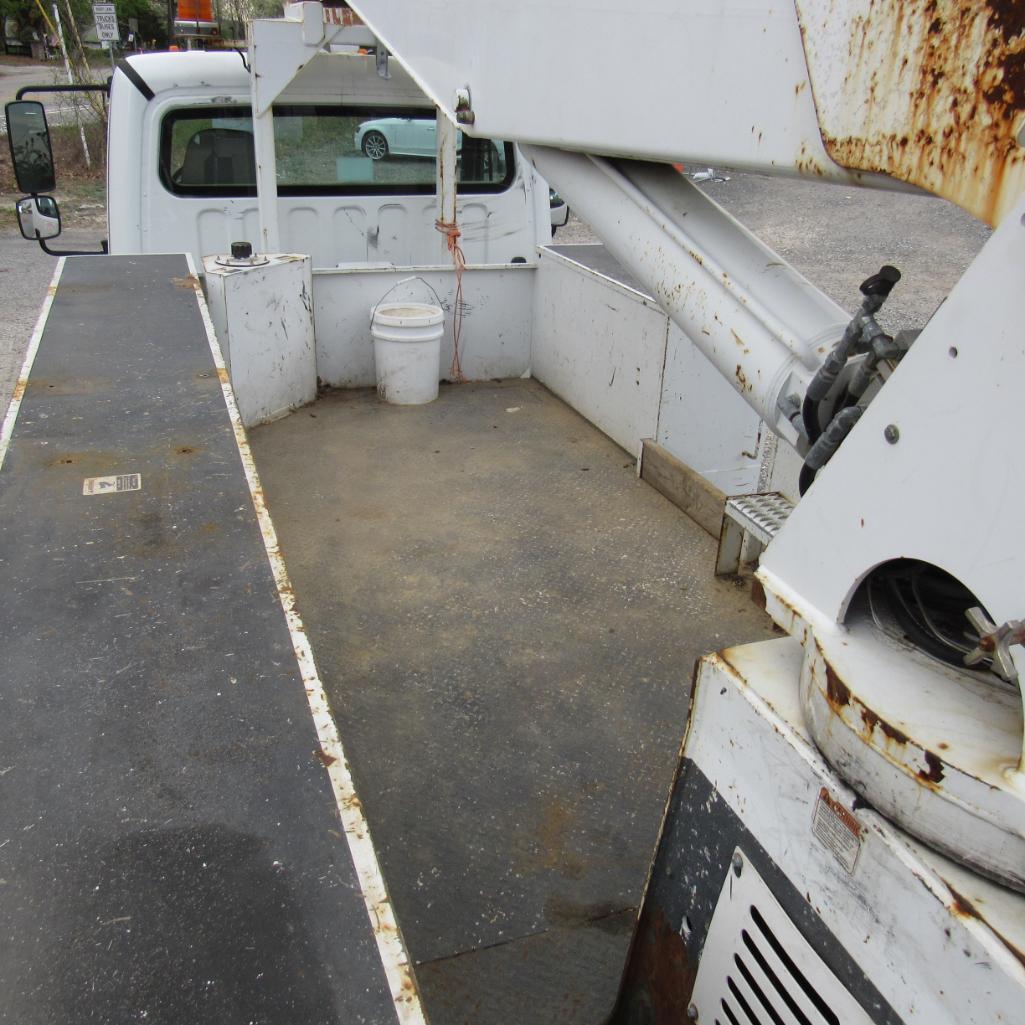 Altec AA755, 55' Rear Mounted 2-Man Bucket Aerial Boom, S/N 0113BZ7185, Front & Rear A-Frame