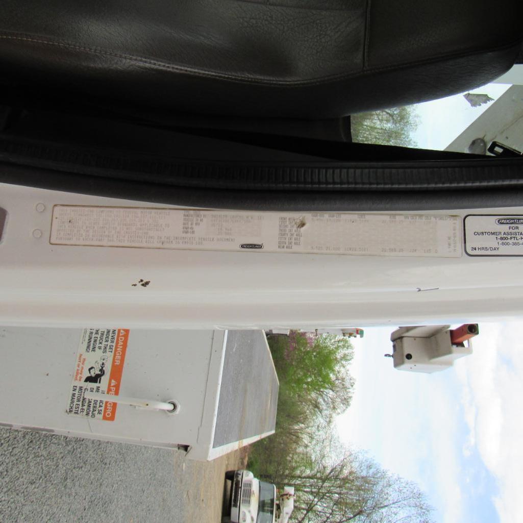 Altec AA755, 55' Rear Mounted 2-Man Bucket Aerial Boom, S/N 0113BZ7185, Front & Rear A-Frame