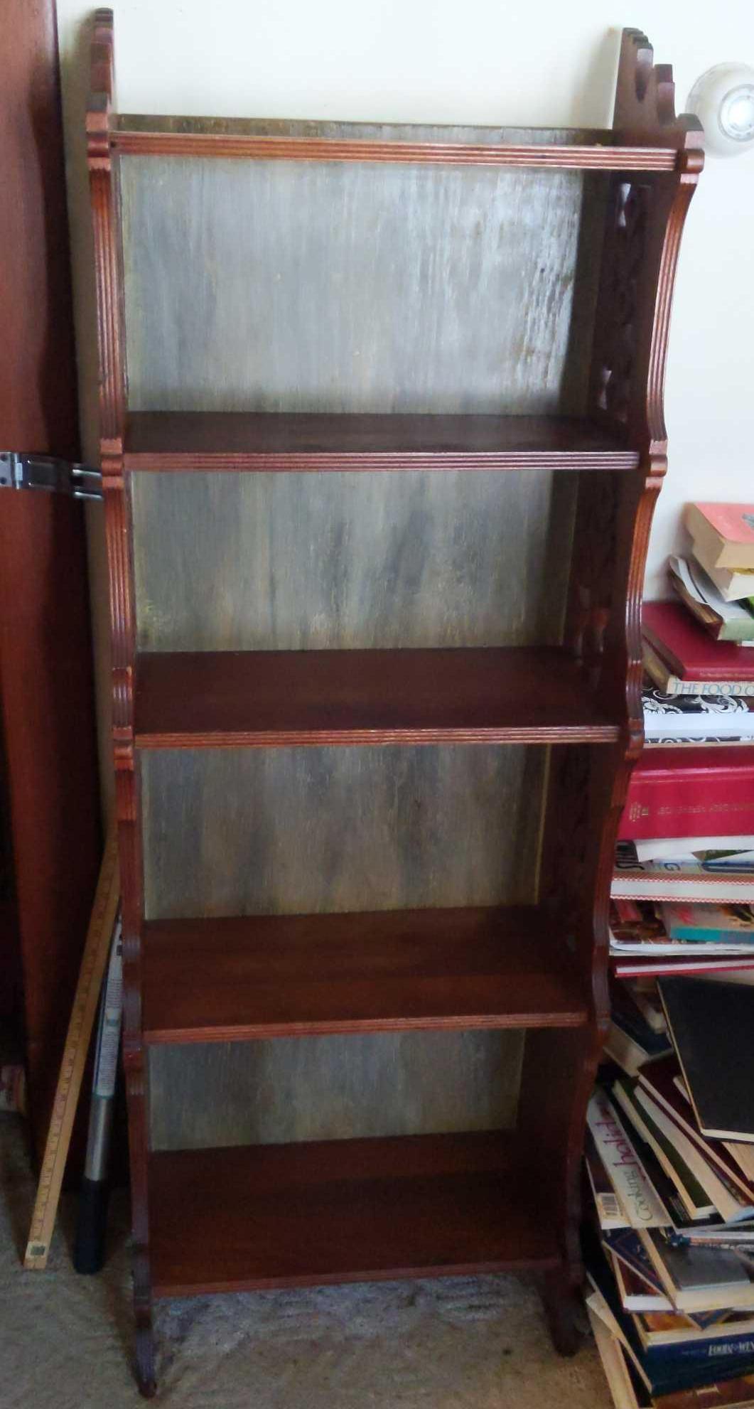 Open Book Case 20x11x54